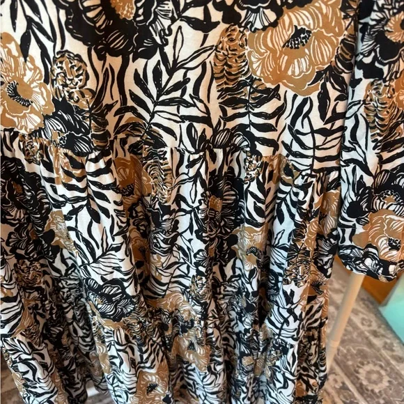 Lilly Pulitzer Black and Tan Floral Tiered Dress - Picture 2 of 6